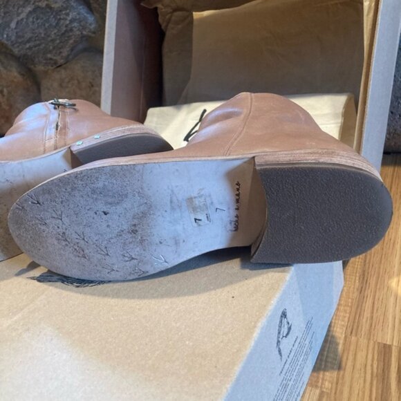 Like NEW BEEK Quail Leather Zip Up Ankle Booties Saddle for women 1065mn - Picture 12 of 13